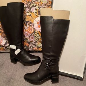 Women’s black leather boots, size 6 wide calf